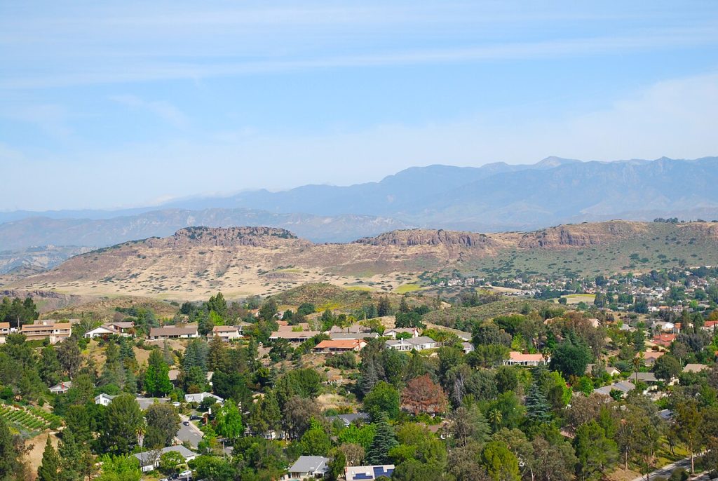Living in Thousand Oaks: Pros and Cons