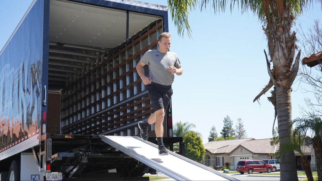 How Much to Tip Movers in 2021 - Jogging - Meathead Movers blog